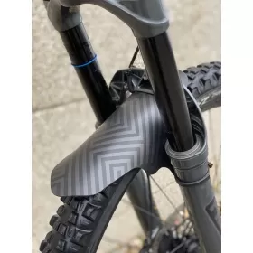ALL MOUNTAIN STYLE Mud Guard Maze