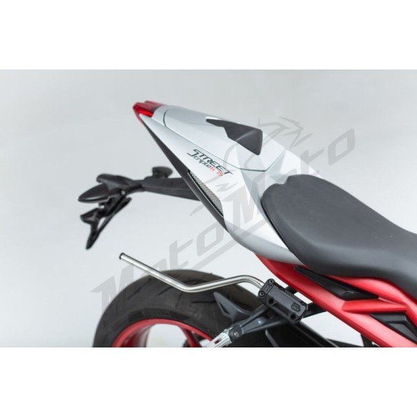 SW-MOTECH Blaze Pannier Spacer šoninės daiktadėžės laikikliai Triumph Daytona / Street Triple 660-765 13-23