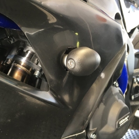 GBRACING "Bullet" kairės pusės apsauga nuo smūgio, juoda Suzuki GSX-R1000