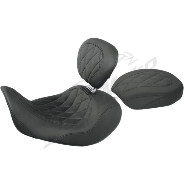 MUSTANG Wide Tripper™ Forward Solo and Rear Seat Harley Davidson FLD / FXD / FXDB / FXDC1450–1800 cc 2006–2017