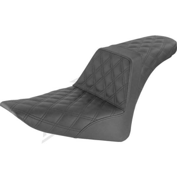 SADDLEMEN Step-Up Lattice Stitch Sėdynė Harley Davidson FLS / FXS / FLSS 1584-1800 11-17