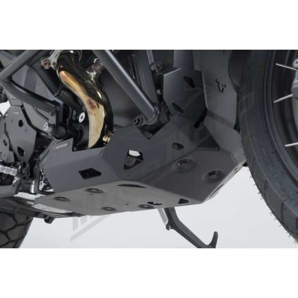 SW-MOTECH Engine Guard Bajaj Avenger / BMW R 220-1300 09-25