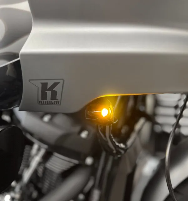 KODLIN USA Neowise Bullet Smooth 2-1 LED Turn Signal Harley Davidson FXLRST 1923cc 22-26