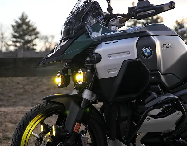 DENALI Upper Driving Light Mount BMW R 1300cc 25-26