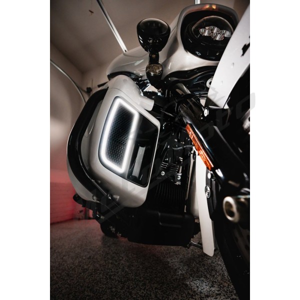 CUSTOM DYNAMICS Lower Fairing Amber/White Light Inserts Harley Davidson FLHTCU / FLHTCUL / FLHTCUTG 1690-1923cc 14-24