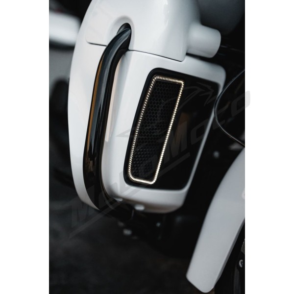 CUSTOM DYNAMICS Lower Fairing Amber/White Light Inserts Harley Davidson FLHTCU / FLHTCUL / FLHTCUTG 1690-1923cc 14-24