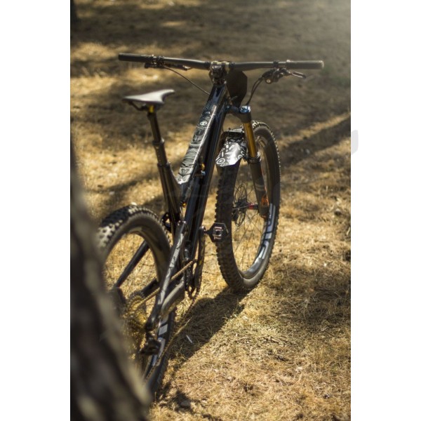 ALL MOUNTAIN STYLE Frame Guard Extra Protection Wolf