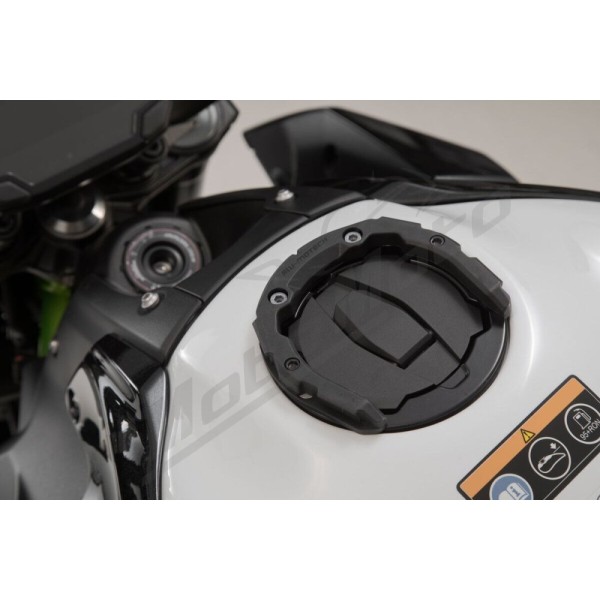 SW-MOTECH PRO Tank Ring Kawasaki EX / KLZ / KLE / Ninja / Z / ZX-6 300-1000