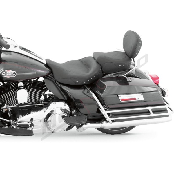 MUSTANG sėdynė Harley Davidson FLHFB / FLHR / FLHRC / FLHRXS / FLHTC / FLHTCU / FLHTK / FLHX / FLHXSE / FLTRU / FLTRX / FLTRXSE 1584–1923 cc 2009–2025