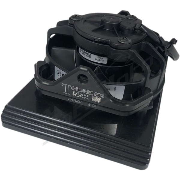THUNDERMAX Alyvos aušintuvo ventiliatorius Harley Davidson FLHR / FLHTK / FLHX / FLTRU / FLTRXSE 1750-1977cc 17-24