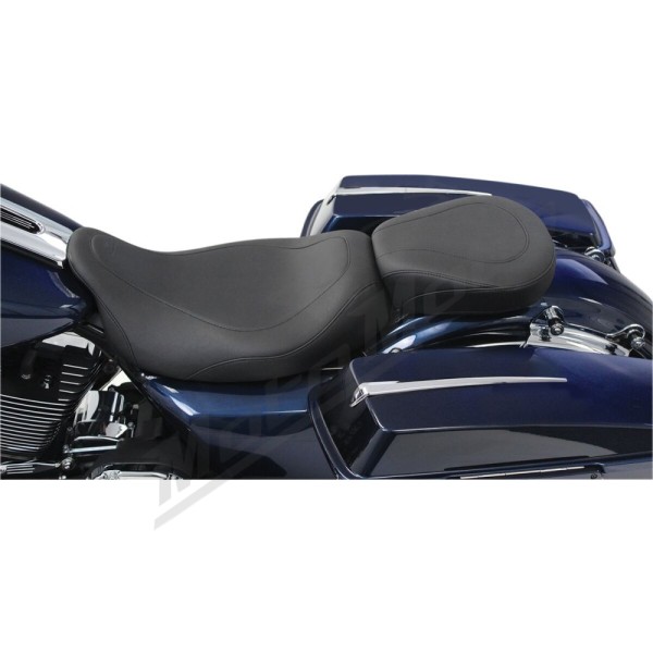 MUSTANG "Wide Tripper™" keleivio sėdynė Harley-Davidson FLH / FLHR / FLHT / FLHX / FLTR 1340–1923 cc 1997–2025