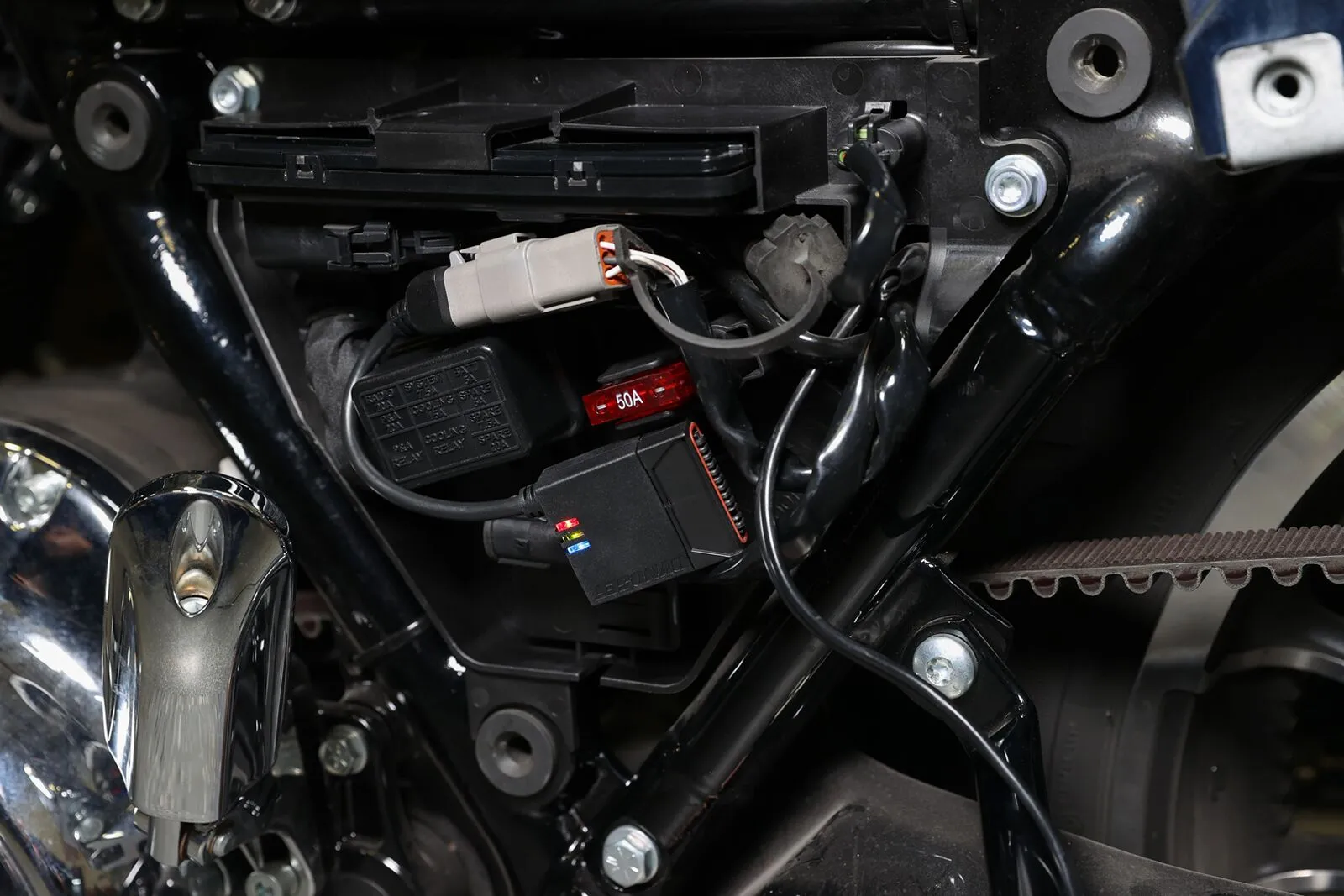 DYNOJET Power Vision 4 Fuel Injection Controller Harley Davidson FLD / FLFB / FLHC / FLHTCUTG / FLHTK / FLHX / FLS / FLSTF / FLSTN / FXDB / VRSCDX  / XG / XL 500-1868cc 11-21