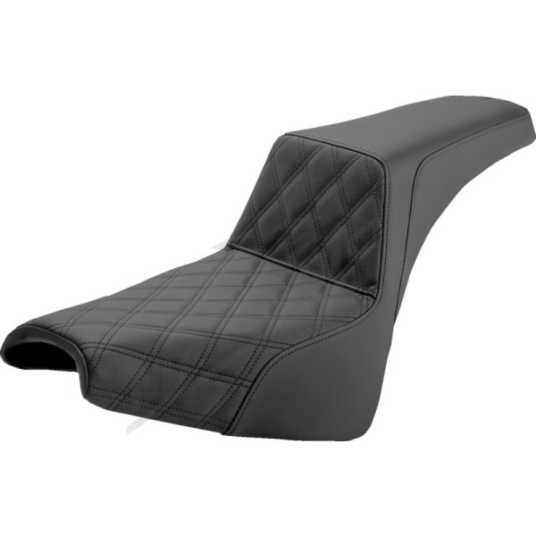 SADDLEMEN Step-Up Seat Harley Davidson FLDE / FLSL / FXBB / FXST 1750-1923 18-25