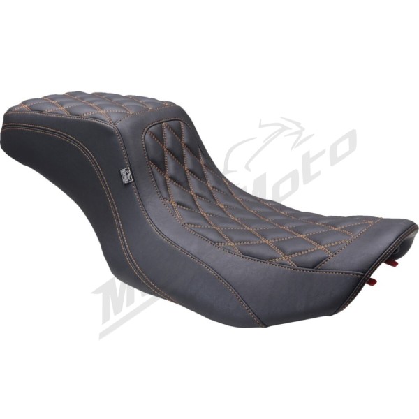MUSTANG Double Diamond Squareback Seat Harley-Davidson FLHX / FLHXSE / FLTRX / FLTRXSE / FLTRXSTSE 1923–1977 cc ABS, 2023–2025
