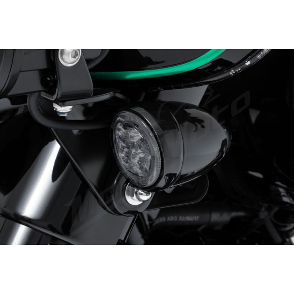 CIRO Fang® Front Turn Signal Light Inserts HARLEY DAVIDSON FLD / FLFB / FLH / FLHR / FLHRI / FLHRXS / FLHT / FLHTC / FLHTCU / FLHX / FLS / XL 883-1923 00-25