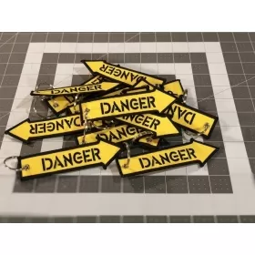 RAKTŲ PAKABUKAS "DANGER"