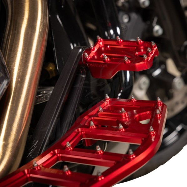 THRASHIN SUPPLY CO. Vairuotojo pakojai ​​​​​​​Harley Davidson FL / FLH / FLHC / FLHFB 1200-1977cc 72-25