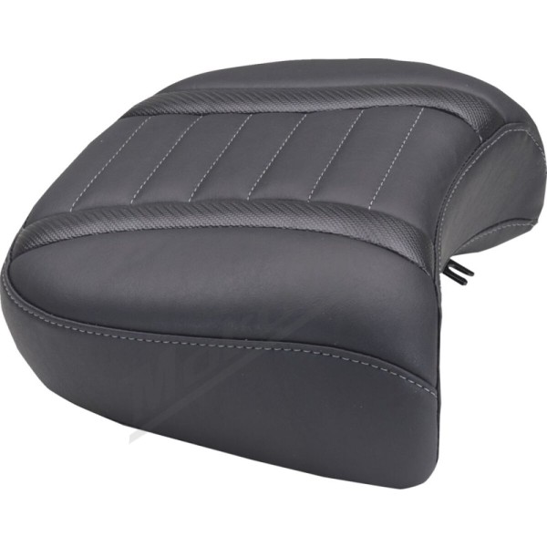 MUSTANG Wide Deluxe Touring Passenger Seat Harley Davidson FLHX / FLHXSE / FLTRX / FLTRXSE / FLTRXSTSE 1923–1977 2023–2026