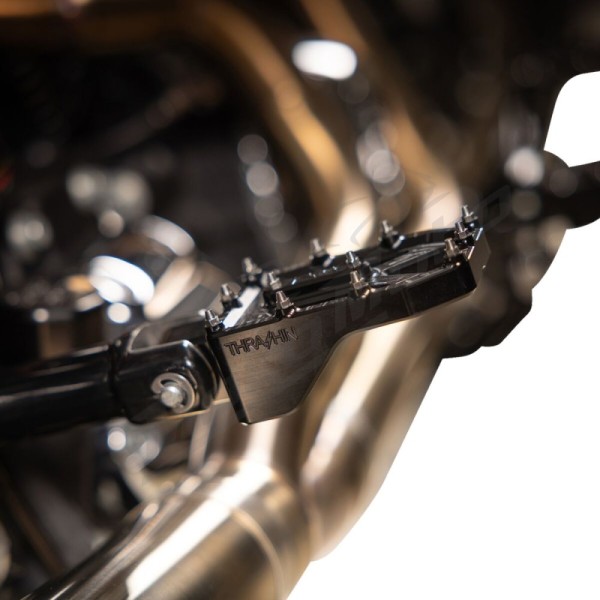 THRASHIN SUPPLY CO. Aggressor Foot Pegs Harley Davidson FL / FLD / FLDE / FLFB 1200-1977cc 72-25