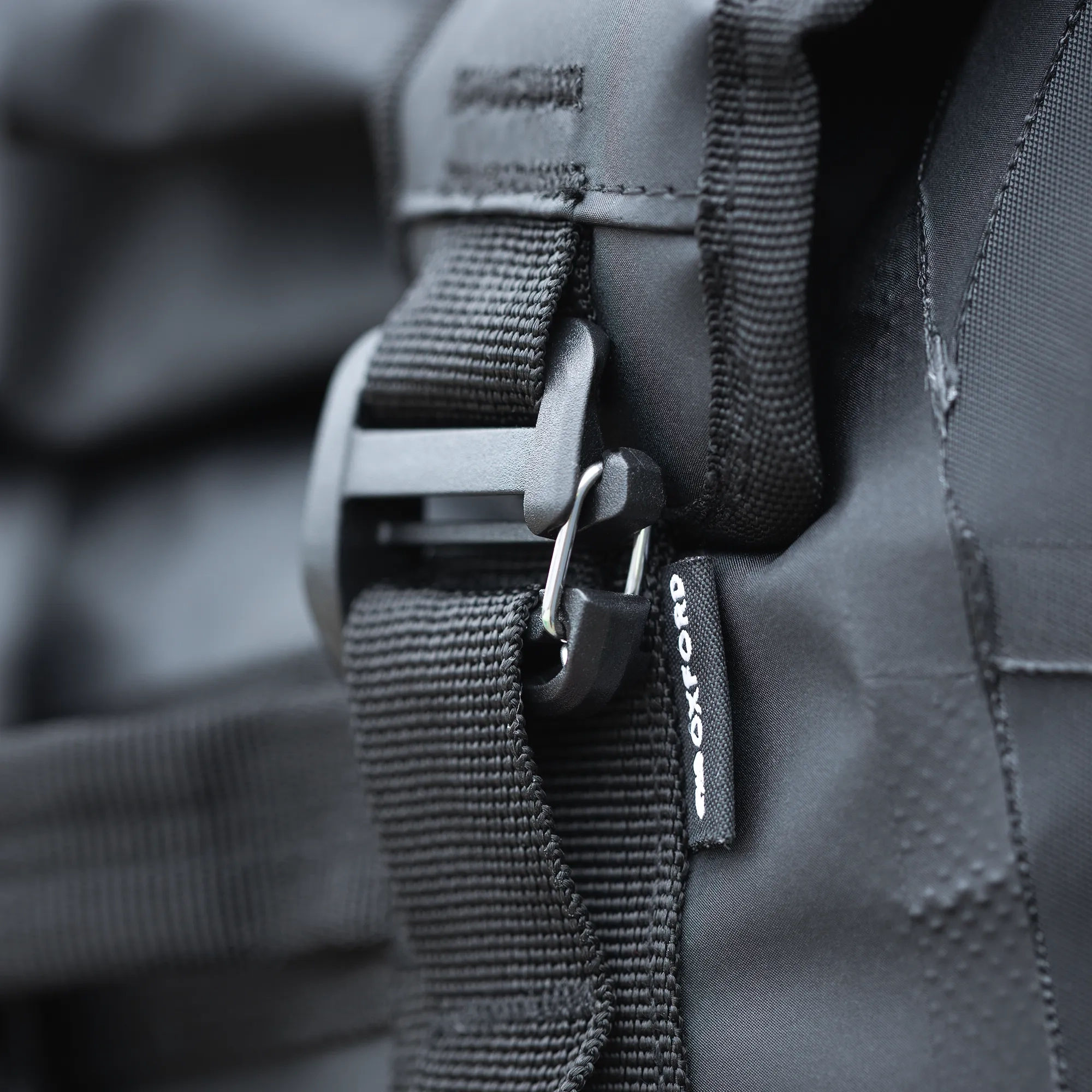 Oxford Aqua Pro T-30 Roll Bag Black