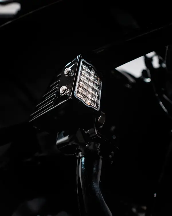 CUSTOM DYNAMICS Priekiniai posūkiai Harley Davidson FXLRST 1923cc 22-26