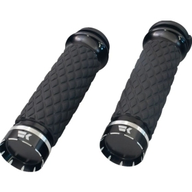 KHROME WERKS Tracer Grips 25,4mm Harley Davidson FLDE / FLHCS / FLHR / FLHRXS / FLHX / FLSL / FLSS / FXDLS / FXST 1584-1923 08-25