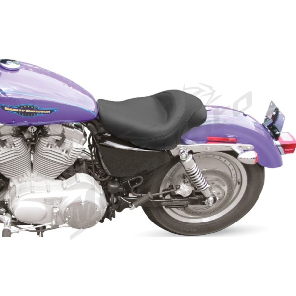 MUSTANG sėdynė Harley Davidson RH / XL / XR 883-1250cc 04-21