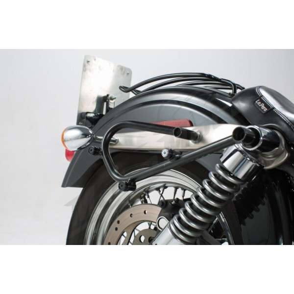 SW-MOTECH SLC šoninės daiktadėžės laikiklis Dešinys Harley Davidson FXDB / FXDL / FXDWG / FXDWGI 1450-1584 00-09