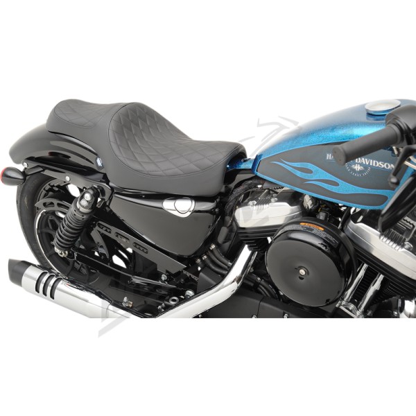 DRAG SPECIALTIES Caballero 2-Up sėdynė Harley Davidson XL / XR 883-1200cc 04-22