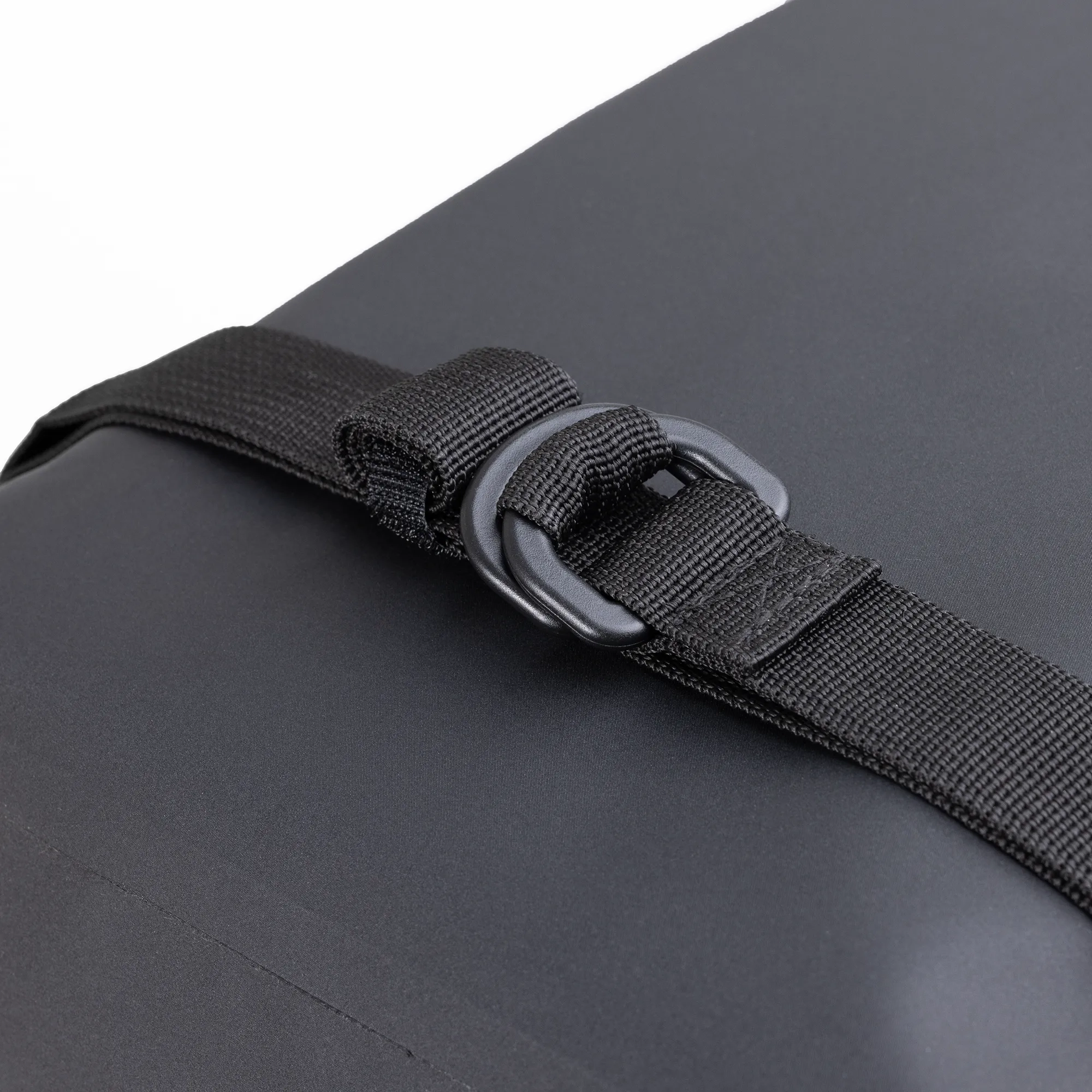 Oxford Roamer 30L Roll Bag-Black