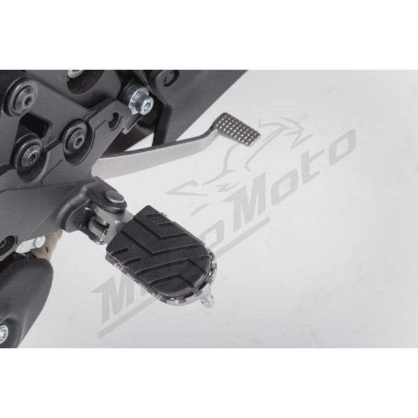 SW-MOTECH Ion Footrest Kawasaki KLE / KLZ / Z 300-100 12-24