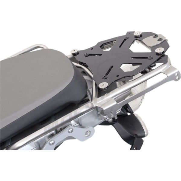 SW-MOTECH TRAX tvirtinimo plokštelė galinei daiktadežei BMW / Honda / KTM / Yamaha 250-1250 90-26