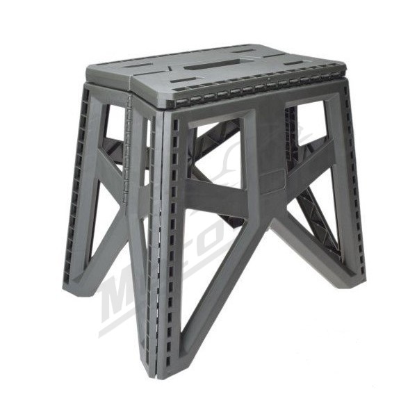 Folding tourist chair