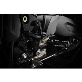 GILLES TOOLING Vairuotojo pakojų sistema Suzuki GSX-8S 800 23-24