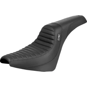 SADDLEMEN Thrashin' Pro Series Tuck-n-Roll Seat Harley Davidson FXBB / FXBBS / FXST 1750-1923 18-25 