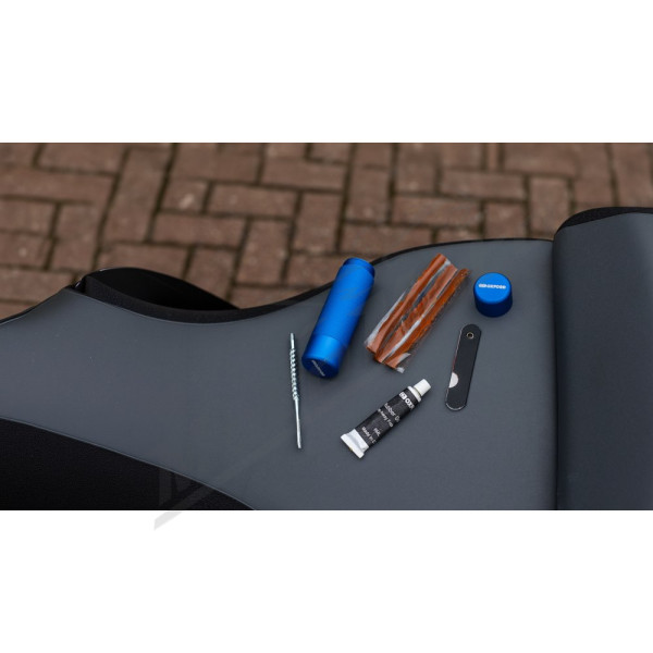 Compact tire repair kit Oxford Plug-It XL