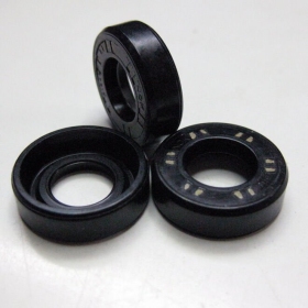 SHOWA Front Fork Replacement Components 10x20.2x6 mm