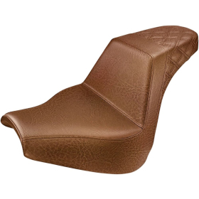 SADDLEMEN Step-Up Smooth Seat Brown Harley Davidson FXBR / FXBRS 1750-1923 18-23