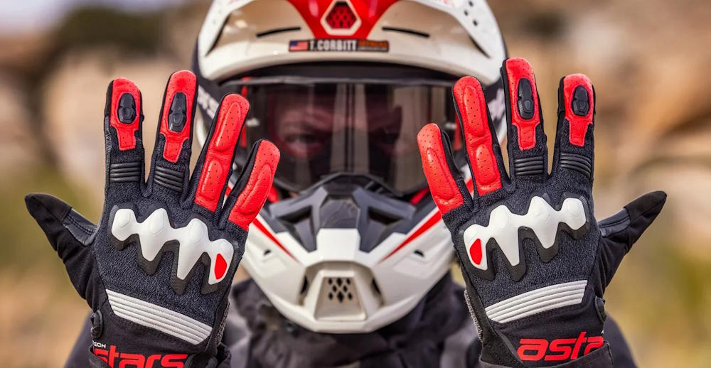 moto pirstines
